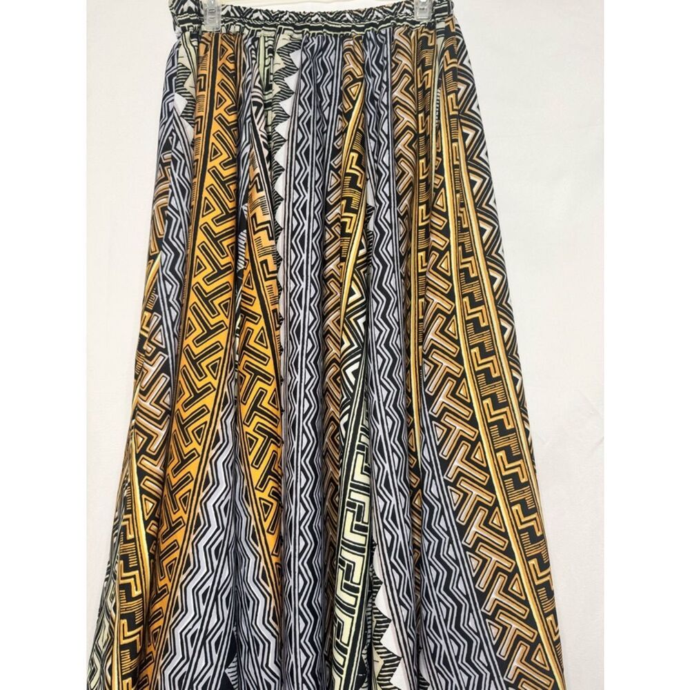 Beautiful Maxi skirt with bold geometric patterns Size L - Picture 5 of 6